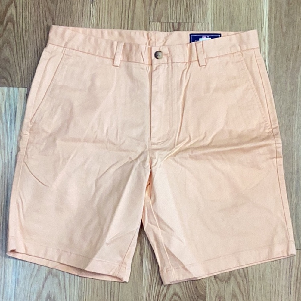 Men’s Vinyard Vines shorts, size 34